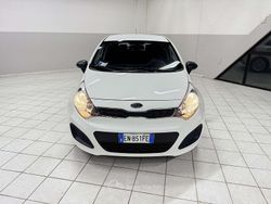 Bianco Usata 2012 Kia Rio EX Tre volumi | 5000 € (Cara)