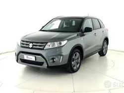 Grigio scuro /tetto nero Usata 2019 Suzuki Vitara SUV | 16.400 € (Buon prezzo)