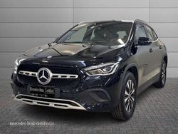 Vernice nero cosmo Usata 2022 Mercedes GLA250 Business SUV | 29.250 € (Super prezzo)