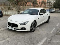 Bianco Usata 2015 Maserati Ghibli Tre volumi | 24.000 € (Cara)