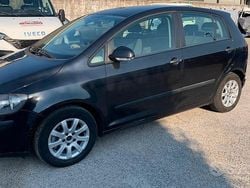 Nero Usata 2005 VW Golf IV Comfortline Tre volumi | 1790 € (Ottimo prezzo)