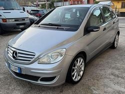 Gray Usata 2006 Mercedes B180 Monovolume | 3300 € (Buon prezzo)