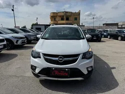 Bianco(met.) Usata 2018 Opel Karl Rocks Due volumi | 9990 € (Buon prezzo)