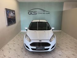 Bianco Usata 2015 Ford Fiesta Titanium Tre volumi | 7100 € (Buon prezzo)