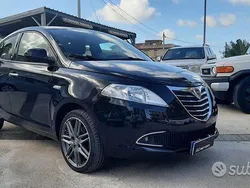 Nero Usata 2015 Lancia Ypsilon Due volumi | 8990 € (Buon prezzo)