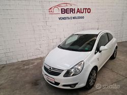Bianco Usata 2010 Opel Corsa Sport Coupé | 4800 € (Buon prezzo)