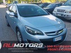 Grigio Usata 2018 Opel Astra Tre volumi | 7990 € (Ottimo prezzo)