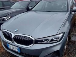 Mineral grey [b39] Usata 2022 BMW 316 Station wagon | 26.900 € (Buon prezzo)