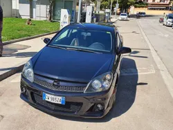 Usata 2005 Opel Astra GTC Cosmo Tre volumi | 2550 € (Buon prezzo)