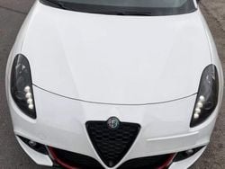 Bianco Usata 2019 Alfa Romeo Giulietta Due volumi | 15.000 € (Buon prezzo)