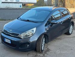 Grigio Usata 2012 Kia Rio EX Tre volumi | 4500 € (Buon prezzo)