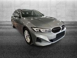 Grigio Usata 2022 BMW 318 Station wagon | 34.450 € (Molto cara)