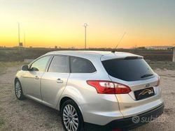 Grigio Usata 2012 Ford Focus Station wagon | 6200 € (Molto cara)