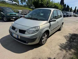 Usata 2004 Renault Scénic II Authentique Monovolume | 2000 €