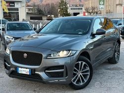 Grigio Usata 2018 Jaguar F-Pace R-Sport SUV | 16.499 € (Ottimo prezzo)
