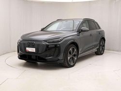 Grigio magnete Usata 2024 Audi e-tron SUV | 67.700 € (Ottimo prezzo)