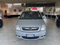 Argento Usata 2009 Opel Meriva Club Monovolume | 3900 € (Molto cara)