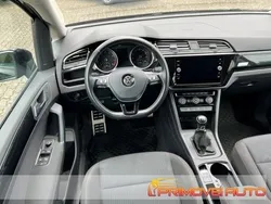 Nero Usata 2017 VW Touran Sound Monovolume | 21.200 €