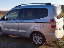 Grigio Usata 2019 Ford Courier Monovolume | 11.000 €