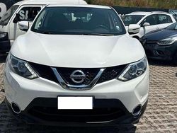 Usata 2015 Nissan Qashqai SUV | 6900 € (Super prezzo)