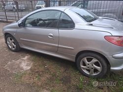 Grigio Usata 2004 Peugeot 206 CC Cabrio | 750 € (Super prezzo)