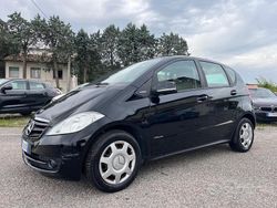 Nero Usata 2011 Mercedes A160 Edition Tre volumi | 5200 € (Cara)