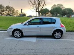 Usata 2008 Renault Mégane III Tre volumi | 2500 € (Buon prezzo)