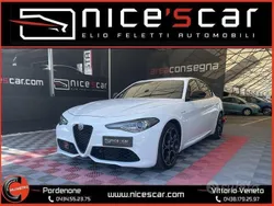 Bianco(met.) Usata 2022 Alfa Romeo Giulia Veloce Tre volumi | 29.890 € (Ottimo prezzo)