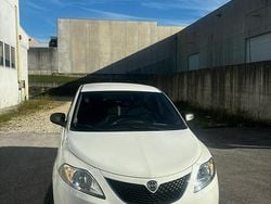 Bianco Usata 2016 Lancia Ypsilon Due volumi | 8000 € (Buon prezzo)