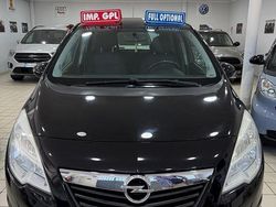 Nero Usata 2010 Opel Meriva Cosmo Monovolume | 3700 € (Buon prezzo)