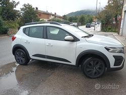Bianco Usata 2024 Dacia Sandero Tre volumi | 14.200 €