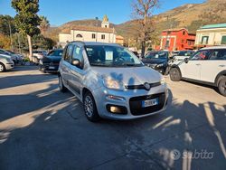 Grigio Usata 2014 Fiat Panda Easy Tre volumi | 5900 € (Buon prezzo)