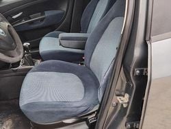 Usata 2007 Fiat Grande Punto Due volumi | 2800 € (Buon prezzo)