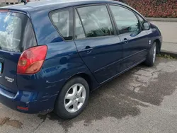 Usata 2002 Toyota Avensis Verso Monovolume | 1400 €
