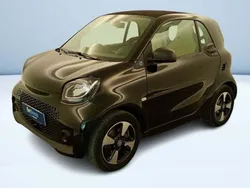 Nero metallizzato Usata 2022 Smart ForTwo Electric Drive Passion Tre volumi | 16.100 € (Buon prezzo)