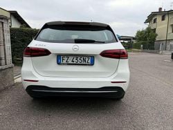 Bianco Usata 2019 Mercedes B180 Monovolume | 15.900 € (Ottimo prezzo)