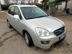 Grigio Usata 2009 Kia Carens Monovolume | 2950 € (Super prezzo)