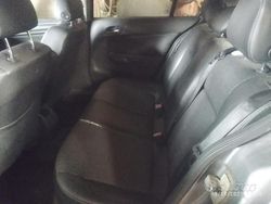 Grigio Usata 2005 Opel Astra Tre volumi | 1300 € (Buon prezzo)