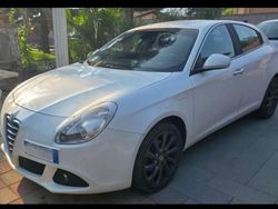 Bianco Usata 2011 Alfa Romeo Giulietta Due volumi | 6000 € (Cara)