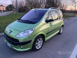 Verde Usata 2006 Peugeot 1007 Monovolume | 1400 € (Buon prezzo)