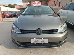 Grigio Usata 2016 VW Golf VII Tre volumi | 10.900 € (Buon prezzo)