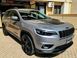 Grigio Usata 2020 Jeep Cherokee Night Eagle SUV | 15.990 € (Buon prezzo)