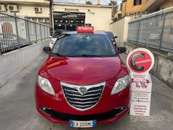 Rosso Usata 2014 Lancia Ypsilon S Due volumi | 8299 € (Molto cara)