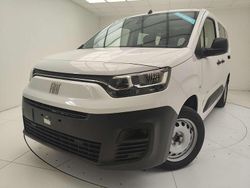 Bianco Usata 2024 Fiat Doblò Monovolume | 22.900 € (Cara)