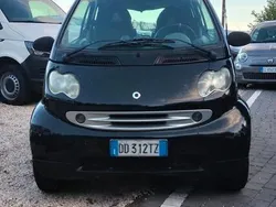 Nero Usata 2003 Smart ForTwo Coupé Passion Due volumi | 2650 € (Buon prezzo)