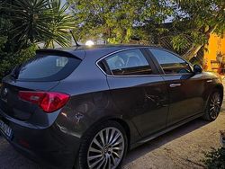 Usata 2010 Alfa Romeo Giulietta Due volumi | 5500 €