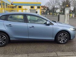 Usata 2019 Volvo V40 Plus Station wagon | 13.990 € (Buon prezzo)