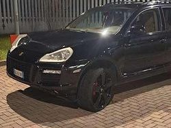 Usata 2007 Porsche Cayenne SUV | 13.500 € (Molto cara)