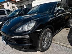 Nero Usata 2010 Porsche Cayenne SUV | 15.900 € (Cara)