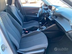 Bianco Usata 2021 Peugeot 2008 SUV | 15.500 € (Buon prezzo)